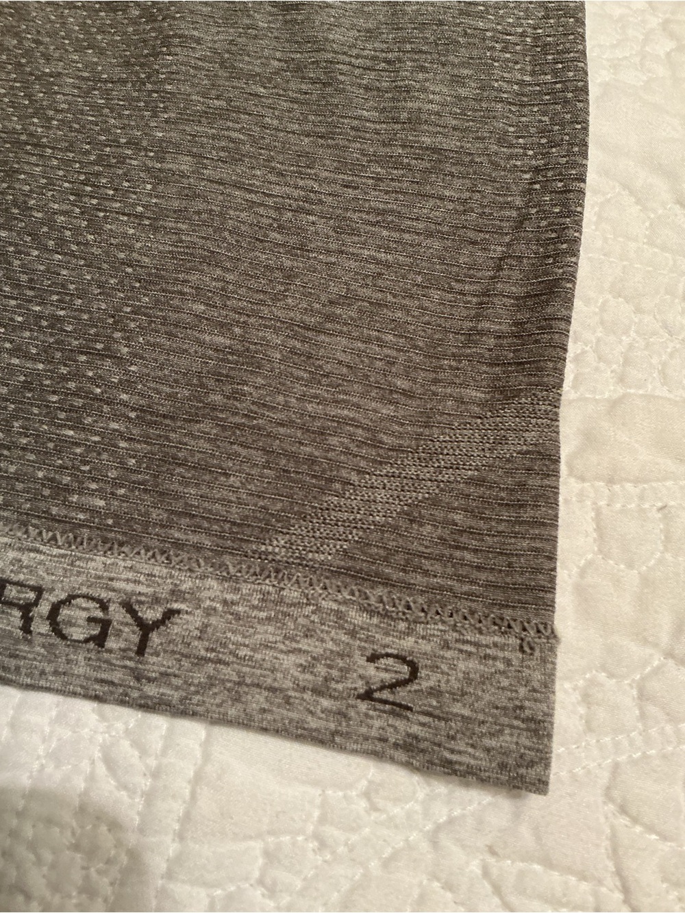 RARE LULULEMON Swiftly Tech Tank 2.0 Gray Hawaii Pineapple Design Size 2 - Picture 9 of 9
